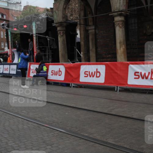 05.10.2025 - 20. swb-Marathon Bremen Yannick Fuchs http://msf.ph/oto/9306826 05.10.2025 12:00:53 Ziel  meine-sportfotos.de