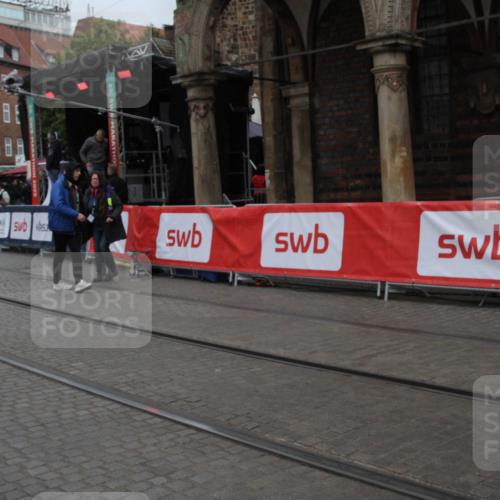 05.10.2025 - 20. swb-Marathon Bremen Yannick Fuchs http://msf.ph/oto/9306833 05.10.2025 12:00:55 Ziel  meine-sportfotos.de