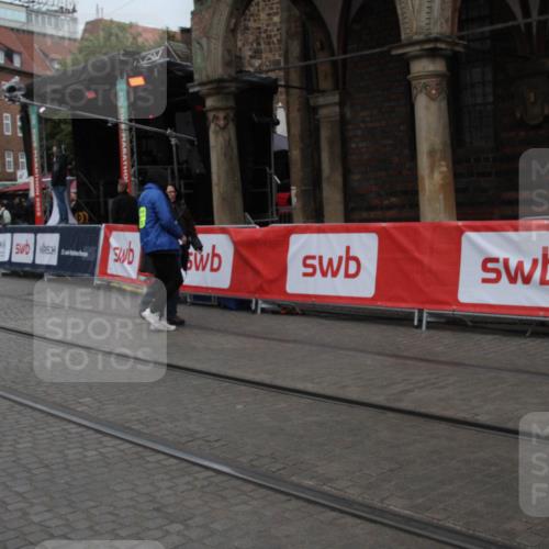 05.10.2025 - 20. swb-Marathon Bremen Yannick Fuchs http://msf.ph/oto/9306842 05.10.2025 12:00:57 Ziel  meine-sportfotos.de