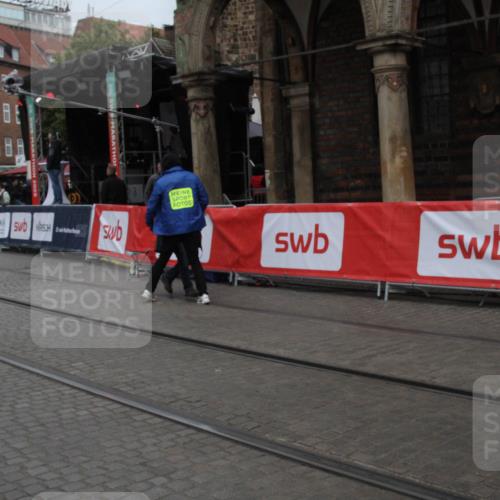 05.10.2025 - 20. swb-Marathon Bremen Yannick Fuchs http://msf.ph/oto/9306844 05.10.2025 12:00:57 Ziel  meine-sportfotos.de