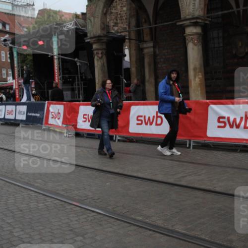 05.10.2025 - 20. swb-Marathon Bremen Yannick Fuchs http://msf.ph/oto/9306854 05.10.2025 12:00:59 Ziel  meine-sportfotos.de