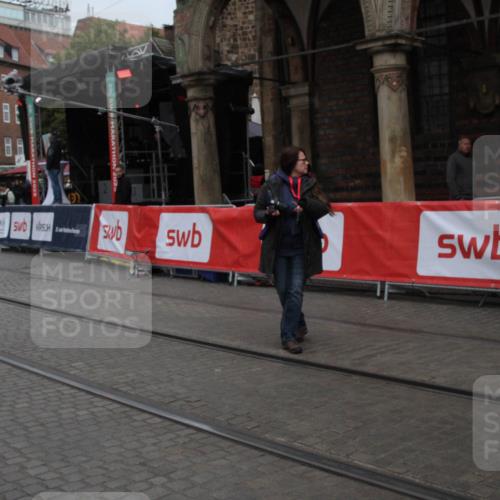 05.10.2025 - 20. swb-Marathon Bremen Yannick Fuchs http://msf.ph/oto/9306861 05.10.2025 12:01:02 Ziel  meine-sportfotos.de