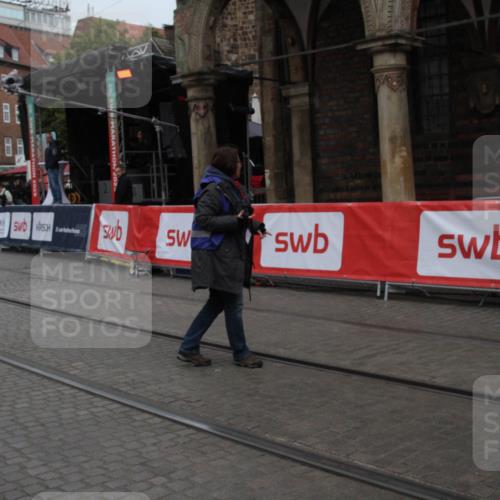 05.10.2025 - 20. swb-Marathon Bremen Yannick Fuchs http://msf.ph/oto/9306867 05.10.2025 12:01:03 Ziel  meine-sportfotos.de