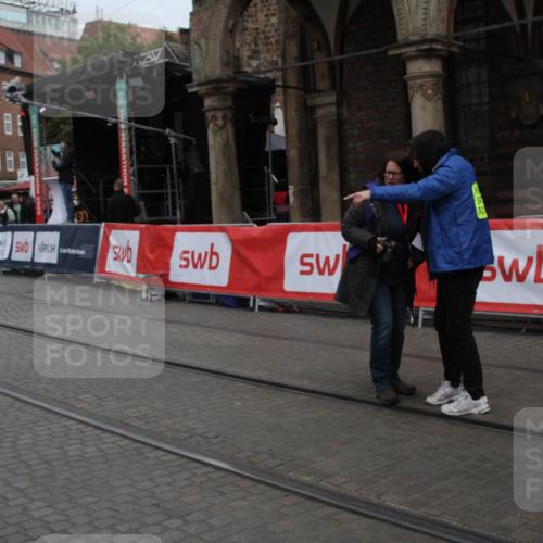 05.10.2025 - 20. swb-Marathon Bremen Yannick Fuchs http://msf.ph/oto/9306888 05.10.2025 12:01:12 Ziel  meine-sportfotos.de