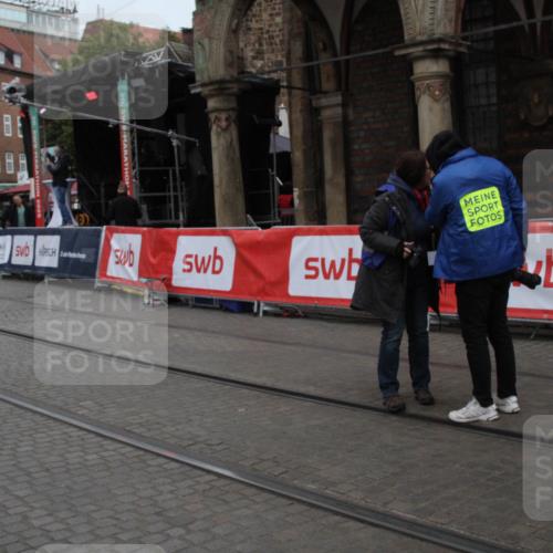05.10.2025 - 20. swb-Marathon Bremen Yannick Fuchs http://msf.ph/oto/9306898 05.10.2025 12:01:14 Ziel  meine-sportfotos.de