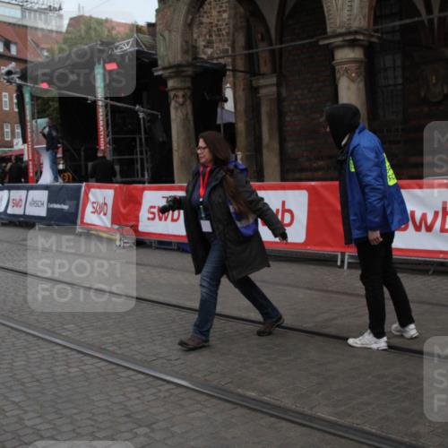 05.10.2025 - 20. swb-Marathon Bremen Yannick Fuchs http://msf.ph/oto/9306913 05.10.2025 12:01:18 Ziel  meine-sportfotos.de