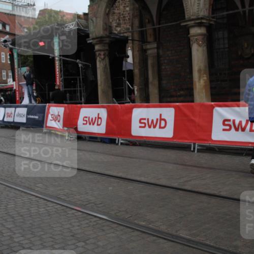 05.10.2025 - 20. swb-Marathon Bremen Yannick Fuchs http://msf.ph/oto/9306920 05.10.2025 12:01:20 Ziel  meine-sportfotos.de