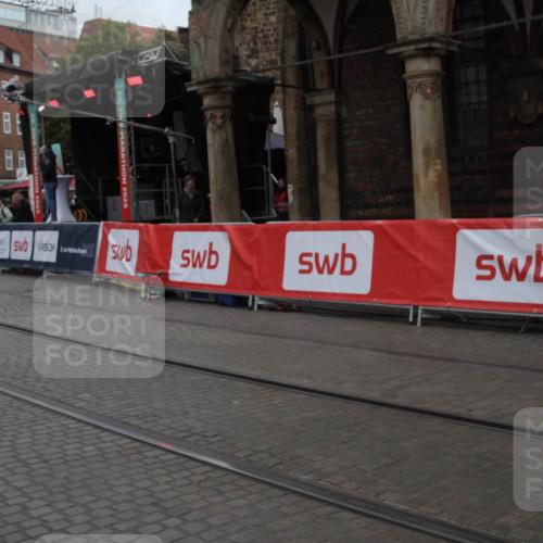 05.10.2025 - 20. swb-Marathon Bremen Yannick Fuchs http://msf.ph/oto/9306991 05.10.2025 12:01:37 Ziel  meine-sportfotos.de