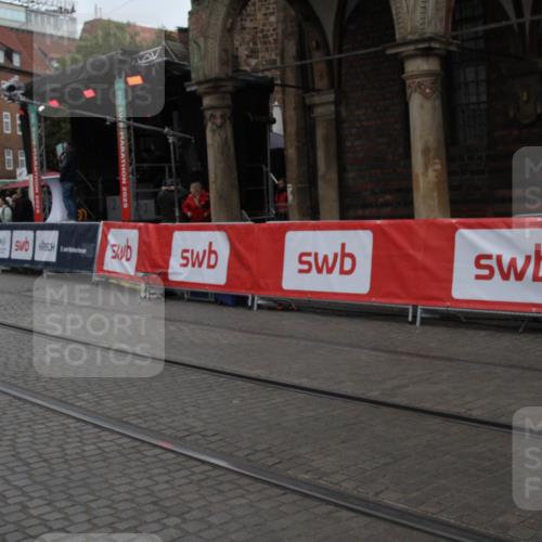 05.10.2025 - 20. swb-Marathon Bremen Yannick Fuchs http://msf.ph/oto/9307031 05.10.2025 12:01:44 Ziel  meine-sportfotos.de