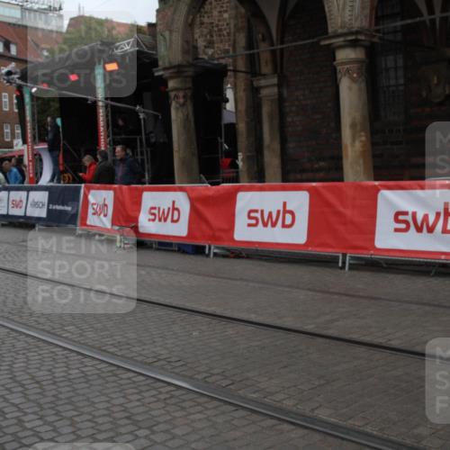 05.10.2025 - 20. swb-Marathon Bremen Yannick Fuchs http://msf.ph/oto/9307128 05.10.2025 12:02:04 Ziel  meine-sportfotos.de