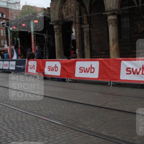 05.10.2025 - 20. swb-Marathon Bremen Yannick Fuchs http://msf.ph/oto/9307150 05.10.2025 12:02:09 Ziel  meine-sportfotos.de