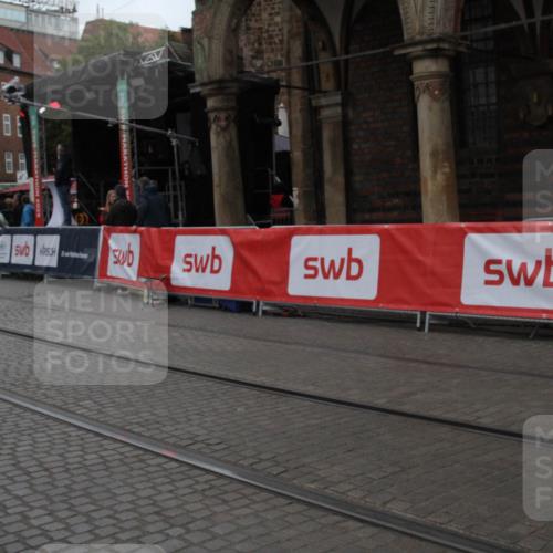 05.10.2025 - 20. swb-Marathon Bremen Yannick Fuchs http://msf.ph/oto/9307171 05.10.2025 12:02:12 Ziel  meine-sportfotos.de