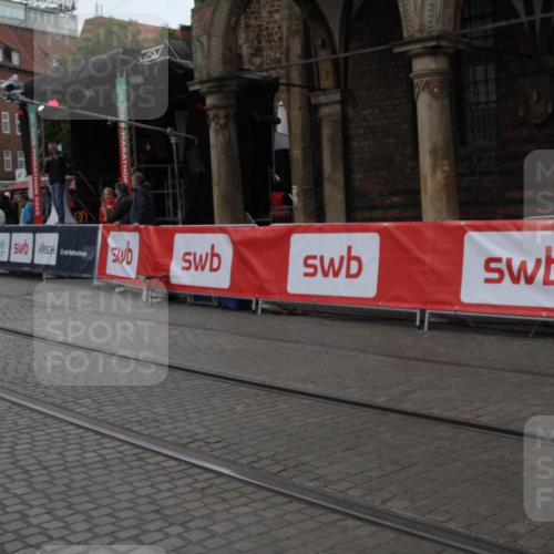 05.10.2025 - 20. swb-Marathon Bremen Yannick Fuchs http://msf.ph/oto/9307217 05.10.2025 12:02:34 Ziel  meine-sportfotos.de