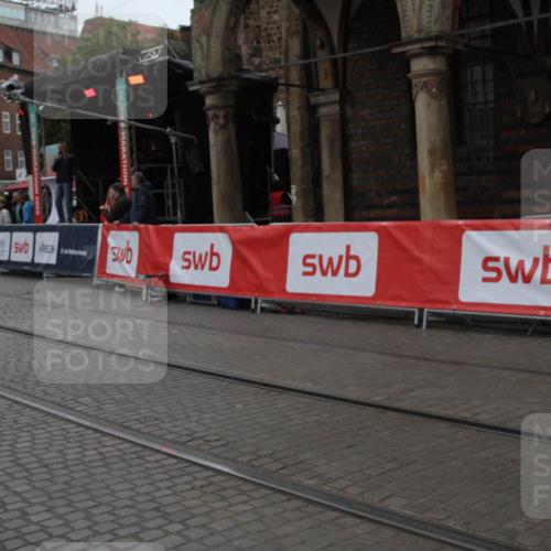 05.10.2025 - 20. swb-Marathon Bremen Yannick Fuchs http://msf.ph/oto/9307224 05.10.2025 12:02:35 Ziel  meine-sportfotos.de