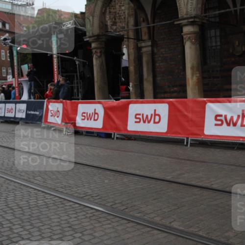 05.10.2025 - 20. swb-Marathon Bremen Yannick Fuchs http://msf.ph/oto/9307243 05.10.2025 12:02:38 Ziel  meine-sportfotos.de