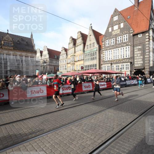 05.10.2025 - 20. swb-Marathon Bremen Yannick Fuchs http://msf.ph/oto/9307260 05.10.2025 10:56:27 Ziel 9424, 9783, 9932, 10028, 10191, 10424, 10590, 11662, 11723 meine-sportfotos.de