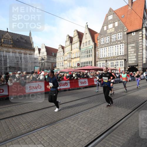 05.10.2025 - 20. swb-Marathon Bremen Yannick Fuchs http://msf.ph/oto/9307296 05.10.2025 10:56:40 Ziel 9547, 9886, 10008, 10042, 10971, 11260, 11475, 11691 meine-sportfotos.de