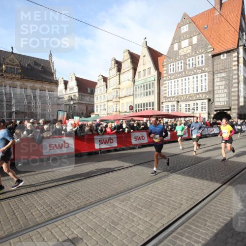 05.10.2025 - 20. swb-Marathon Bremen Yannick Fuchs http://msf.ph/oto/9307314 05.10.2025 10:56:47 Ziel 8118, 9266, 10059, 10644, 10683, 11426, 11734 meine-sportfotos.de