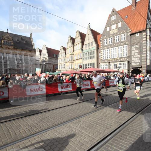 05.10.2025 - 20. swb-Marathon Bremen Yannick Fuchs http://msf.ph/oto/9307425 05.10.2025 10:57:23 Ziel 9260, 9292, 9450, 9550, 9844, 9947, 10169, 10281, 10367, 10657, 11015 meine-sportfotos.de