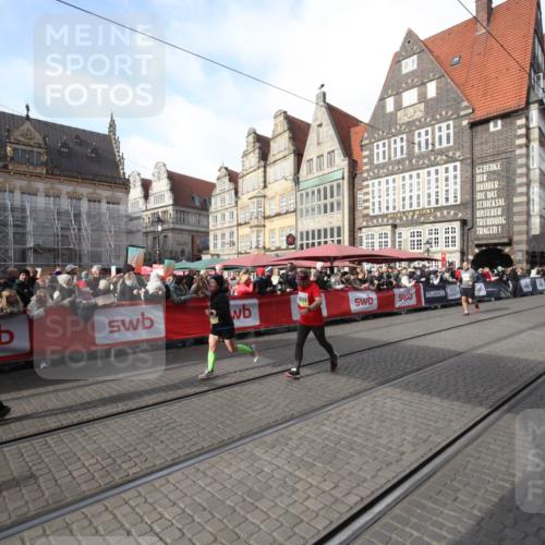 05.10.2025 - 20. swb-Marathon Bremen Yannick Fuchs http://msf.ph/oto/9307454 05.10.2025 10:57:31 Ziel 9000, 9215, 10645, 10950, 11606 meine-sportfotos.de