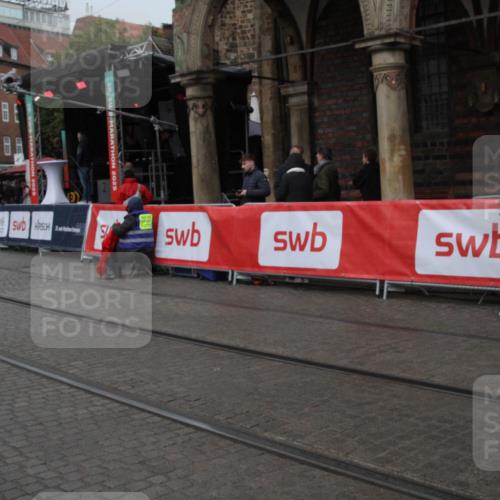 05.10.2025 - 20. swb-Marathon Bremen Yannick Fuchs http://msf.ph/oto/9307513 05.10.2025 12:11:15 Ziel  meine-sportfotos.de