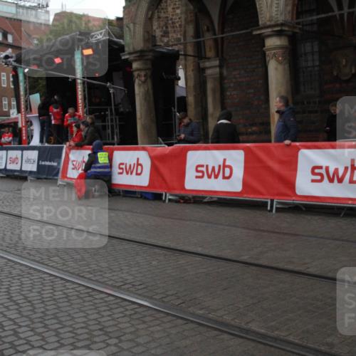 05.10.2025 - 20. swb-Marathon Bremen Yannick Fuchs http://msf.ph/oto/9307534 05.10.2025 12:16:58 Ziel  meine-sportfotos.de