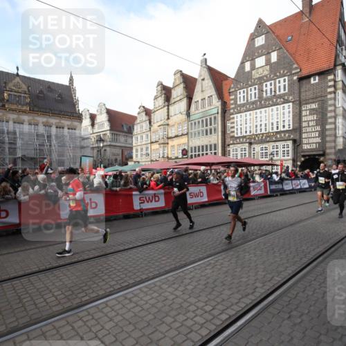 05.10.2025 - 20. swb-Marathon Bremen Yannick Fuchs http://msf.ph/oto/9307620 05.10.2025 10:58:23 Ziel 7077, 9174, 9462, 9608, 10368, 10786, 11049, 11184, 11495, 11724 meine-sportfotos.de