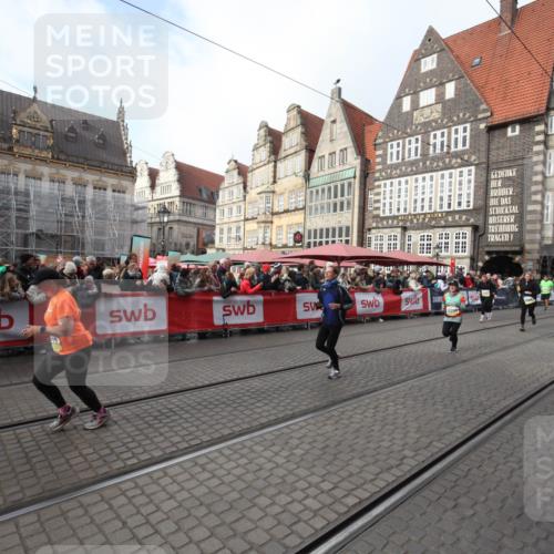 05.10.2025 - 20. swb-Marathon Bremen Yannick Fuchs http://msf.ph/oto/9307771 05.10.2025 10:59:20 Ziel 9183, 9454, 9508, 10200, 10274, 10407, 11207, 11400 meine-sportfotos.de