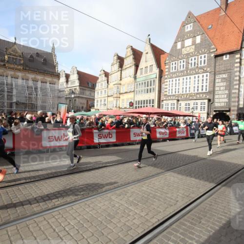05.10.2025 - 20. swb-Marathon Bremen Yannick Fuchs http://msf.ph/oto/9307886 05.10.2025 11:00:11 Ziel 7621, 9603, 9611, 9666, 10138, 10489, 10572, 11026, 11125, 11600 meine-sportfotos.de