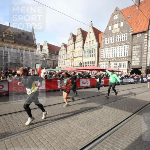 05.10.2025 - 20. swb-Marathon Bremen Yannick Fuchs http://msf.ph/oto/9307894 05.10.2025 11:00:13 Ziel 7621, 9603, 10345, 10489, 10889, 11125, 11600, 11713 meine-sportfotos.de