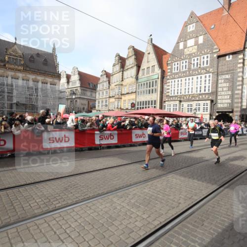 05.10.2025 - 20. swb-Marathon Bremen Yannick Fuchs http://msf.ph/oto/9307901 05.10.2025 11:00:17 Ziel 7177, 9495, 9672, 10345, 10889, 10919, 10985, 11050, 11713 meine-sportfotos.de
