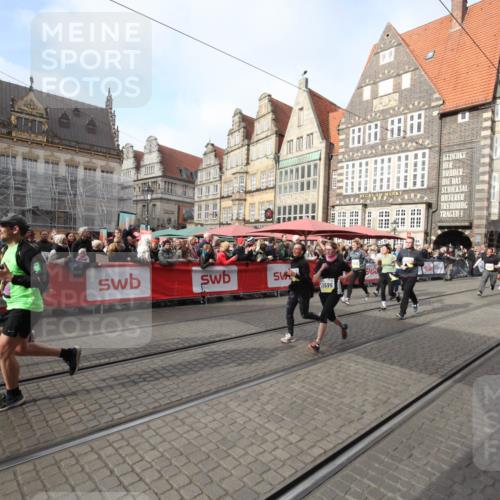 05.10.2025 - 20. swb-Marathon Bremen Yannick Fuchs http://msf.ph/oto/9307958 05.10.2025 11:00:36 Ziel 7178, 9177, 9271, 9531, 10063, 10071, 10079, 11003, 11071, 11255, 11511, 11534, 11595, 11610, 11619 meine-sportfotos.de