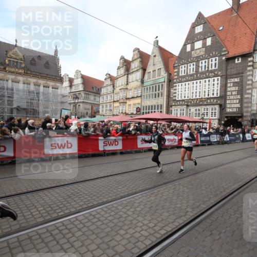05.10.2025 - 20. swb-Marathon Bremen Yannick Fuchs http://msf.ph/oto/9307988 05.10.2025 11:00:46 Ziel 9272, 9858, 10518, 10872, 10901, 11034 meine-sportfotos.de