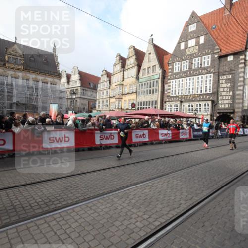 05.10.2025 - 20. swb-Marathon Bremen Yannick Fuchs http://msf.ph/oto/9308341 05.10.2025 11:03:55 Ziel 7788, 9241, 9379, 9571, 10106, 11039, 11272 meine-sportfotos.de
