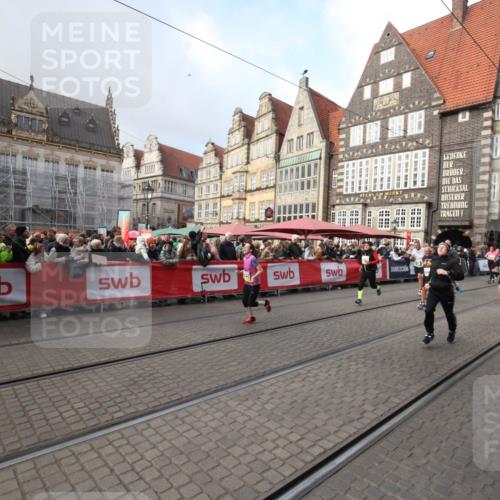 05.10.2025 - 20. swb-Marathon Bremen Yannick Fuchs http://msf.ph/oto/9308514 05.10.2025 11:05:19 Ziel 9440, 9690, 9908, 10255, 10343, 10990, 11501, 11540, 11650, 11707 meine-sportfotos.de