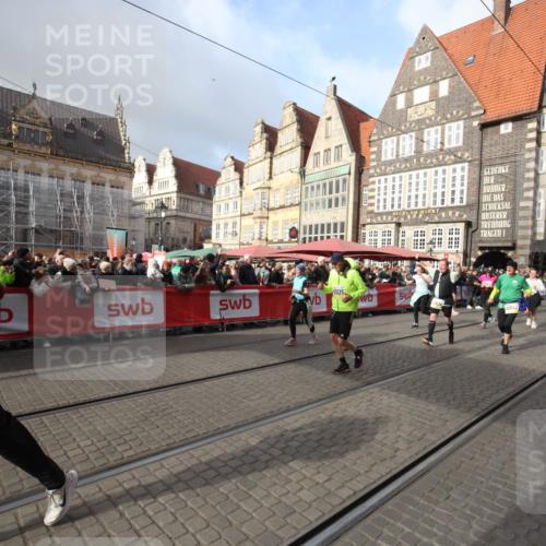 05.10.2025 - 20. swb-Marathon Bremen Yannick Fuchs http://msf.ph/oto/9308542 05.10.2025 11:05:35 Ziel 7654, 9210, 9419, 9752, 10025, 10289, 10426, 10437, 10511, 10542, 11164, 11676 meine-sportfotos.de