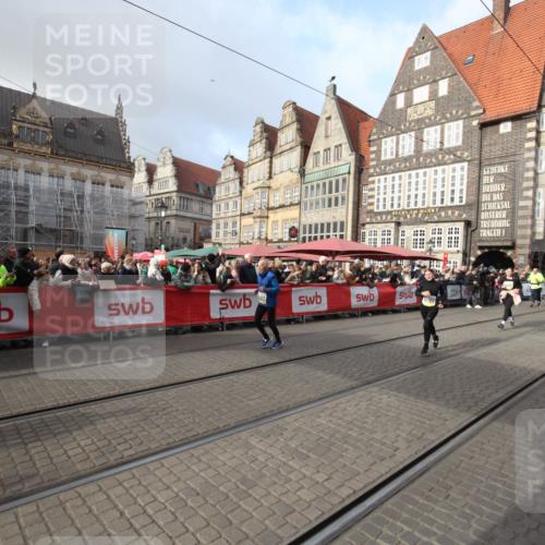05.10.2025 - 20. swb-Marathon Bremen Yannick Fuchs http://msf.ph/oto/9308583 05.10.2025 11:05:51 Ziel 9423, 9907, 10619, 10769, 11455 meine-sportfotos.de