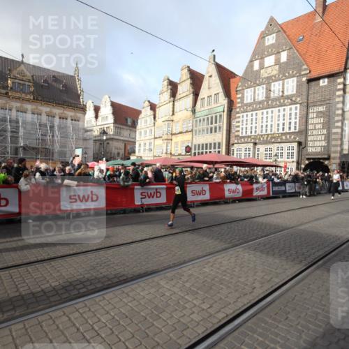 05.10.2025 - 20. swb-Marathon Bremen Yannick Fuchs http://msf.ph/oto/9308642 05.10.2025 11:06:24 Ziel 9205, 10404, 11169, 11233 meine-sportfotos.de