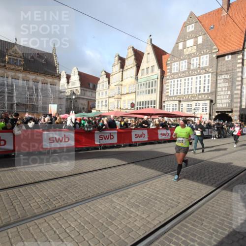 05.10.2025 - 20. swb-Marathon Bremen Yannick Fuchs http://msf.ph/oto/9308645 05.10.2025 11:06:28 Ziel 9764, 10611, 10640, 11195, 11233, 11485 meine-sportfotos.de