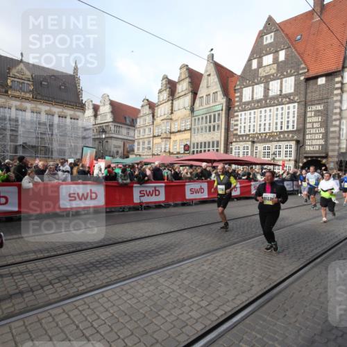 05.10.2025 - 20. swb-Marathon Bremen Yannick Fuchs http://msf.ph/oto/9308664 05.10.2025 11:06:40 Ziel 9178, 9357, 9619, 10239, 10699, 11027, 11324, 11605, 11706, 11721, 11746 meine-sportfotos.de