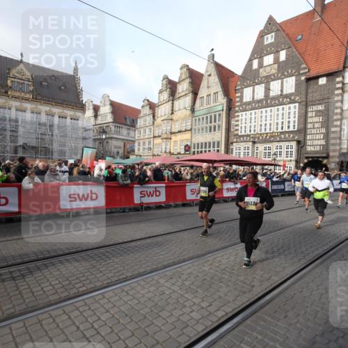 05.10.2025 - 20. swb-Marathon Bremen Yannick Fuchs http://msf.ph/oto/9308666 05.10.2025 11:06:41 Ziel 9178, 9357, 9619, 10239, 11027, 11324, 11605, 11706, 11721, 11746 meine-sportfotos.de