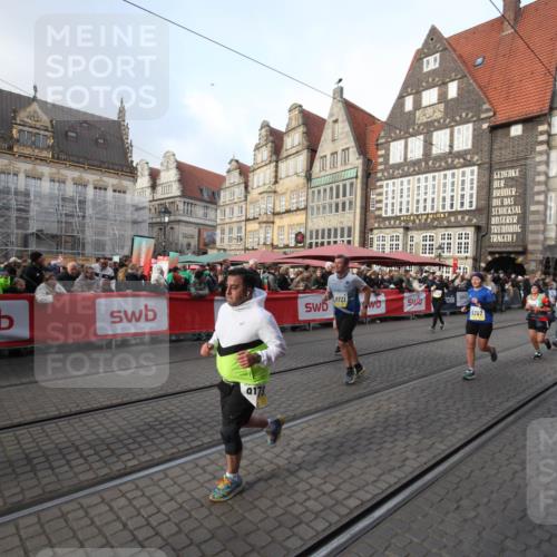 05.10.2025 - 20. swb-Marathon Bremen Yannick Fuchs http://msf.ph/oto/9308670 05.10.2025 11:06:43 Ziel 9178, 9357, 9619, 10239, 11027, 11605, 11721, 11746, 11747 meine-sportfotos.de