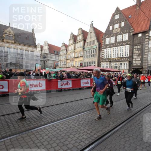 05.10.2025 - 20. swb-Marathon Bremen Yannick Fuchs http://msf.ph/oto/9308751 05.10.2025 11:07:24 Ziel 7779, 9180, 9217, 9334, 9628, 9757, 10286, 10330, 10332, 10582, 10632, 10824, 10836, 11122, 11258, 11329, 11477 meine-sportfotos.de