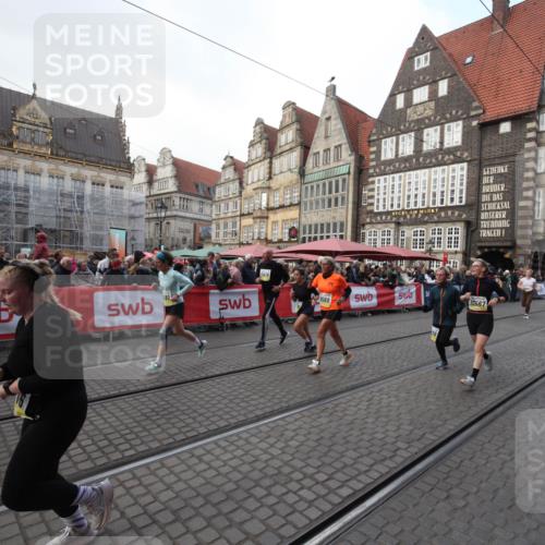 05.10.2025 - 20. swb-Marathon Bremen Yannick Fuchs http://msf.ph/oto/9308860 05.10.2025 11:08:49 Ziel 9191, 9274, 9276, 9589, 10051, 10567, 10939, 11479, 11590 meine-sportfotos.de