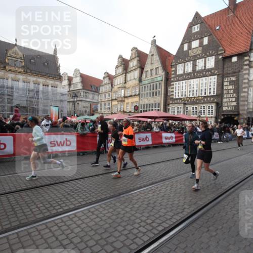 05.10.2025 - 20. swb-Marathon Bremen Yannick Fuchs http://msf.ph/oto/9308862 05.10.2025 11:08:50 Ziel 9191, 9274, 9276, 9589, 10051, 10567, 10939, 11479, 11590 meine-sportfotos.de