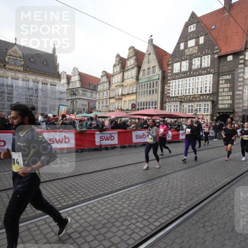 05.10.2025 - 20. swb-Marathon Bremen Yannick Fuchs http://msf.ph/oto/9308875 05.10.2025 11:09:01 Ziel 9184, 9466, 9774, 9912, 10031, 10087, 10248, 10714, 10840, 11126, 11142 meine-sportfotos.de