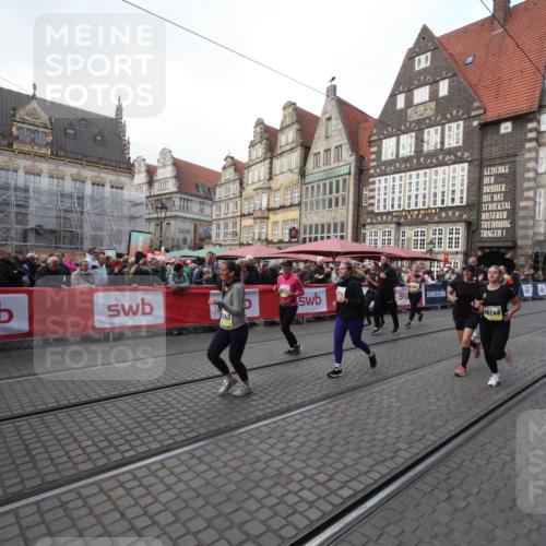 05.10.2025 - 20. swb-Marathon Bremen Yannick Fuchs http://msf.ph/oto/9308877 05.10.2025 11:09:01 Ziel 9184, 9466, 9774, 9912, 10031, 10087, 10248, 10714, 10840, 11126, 11142 meine-sportfotos.de
