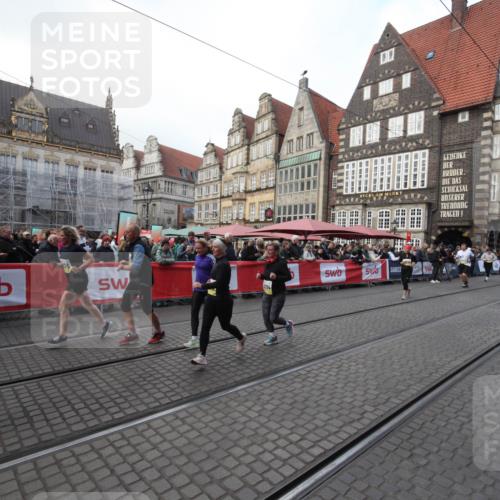 05.10.2025 - 20. swb-Marathon Bremen Yannick Fuchs http://msf.ph/oto/9308899 05.10.2025 11:09:17 Ziel 9798, 9815, 10315, 10522, 10784, 11056, 11379, 11437, 11530, 11674 meine-sportfotos.de