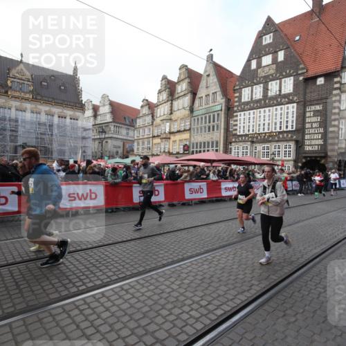 05.10.2025 - 20. swb-Marathon Bremen Yannick Fuchs http://msf.ph/oto/9308922 05.10.2025 11:09:31 Ziel 9002, 9493, 9649, 9945, 10074, 10214, 10865, 11037, 11218 meine-sportfotos.de