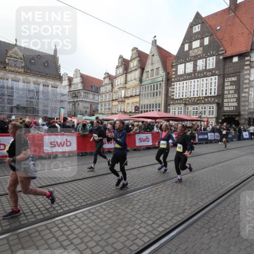05.10.2025 - 20. swb-Marathon Bremen Yannick Fuchs http://msf.ph/oto/9308979 05.10.2025 11:09:59 Ziel 9410, 9685, 9760, 9972, 10448, 10827, 10860, 11219, 11381, 11748 meine-sportfotos.de
